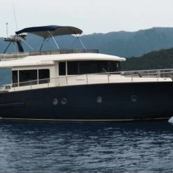 Ocean South Large Cruiser 4 Bow Bimini Top Stainless Steel